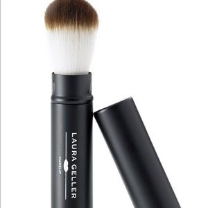 Laura Geller Retractable Baked Powder Brush